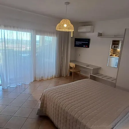 Casa Verdiana Golfo Di Marinella Sardegna *